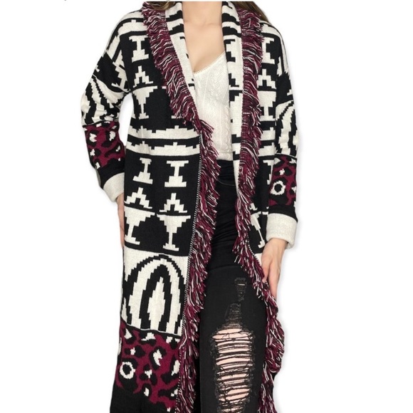 San Lorenzo stunning wool blend Black and White Cardigan with fuschia accents - Picture 1 of 16